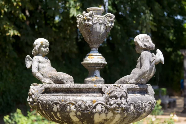 Άγαλμα Στον Κήπο Της Villa Cimbrone Ravello Επαρχία Του Σαλέρνο — Φωτογραφία Αρχείου