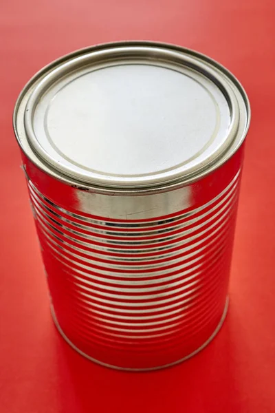Tinta vermelha lata — Fotografia de Stock