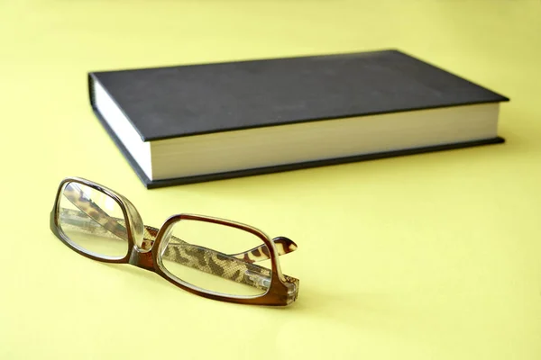 Una Foto Estudio Gafas Lectura —  Fotos de Stock