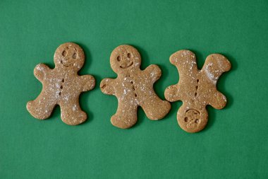 Zencefilli ekmeğin stüdyo fotoğrafı.