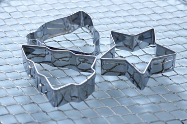 Noel kurabiyesi kesicisinin stüdyo fotoğrafı.