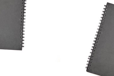 Boş bir defterin stüdyo fotoğrafı.