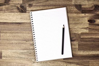 Bir ofis not defterinin stüdyo fotoğrafı.