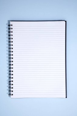 Bir ofis not defterinin stüdyo fotoğrafı.