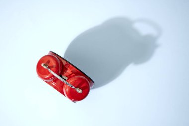 Çalar saatin stüdyo fotoğrafı.