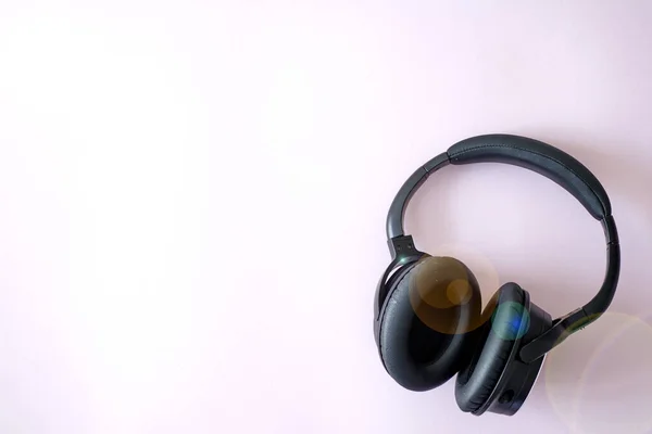 Una Foto Estudio Auriculares Negros — Foto de Stock