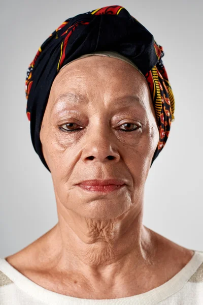 Senior mixt rasa femeie fata — Fotografie, imagine de stoc