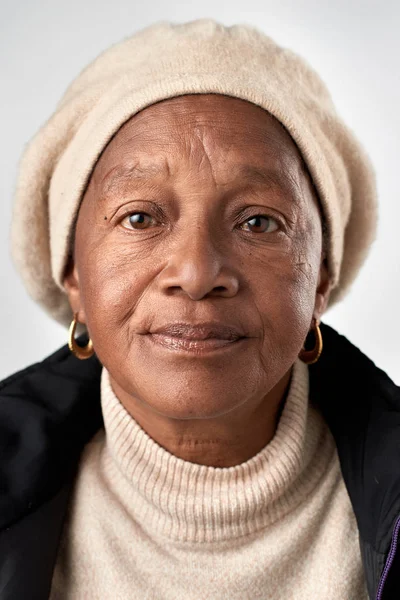 Zwarte Afrikaanse vrouw gezicht — Stockfoto