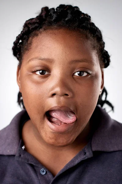 Black girl making funny face — Stock Photo, Image