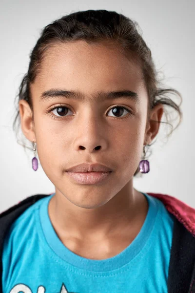 Лицо молодой африканской девушки — стоковое фото