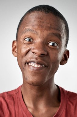 Afrika adam aptal ifade yapma