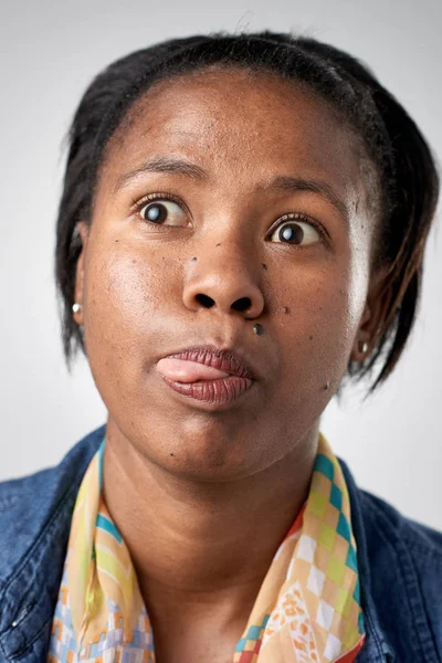 Αστείο, μαύρο αφρικανική γυναίκα, πρόσωπο — Φωτογραφία Αρχείου