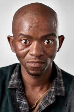 insan yapımı yüz ifadesi