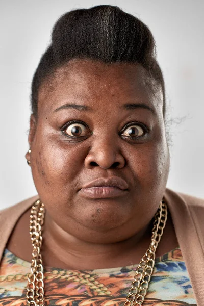Rosto mulher africana surpreso — Fotografia de Stock