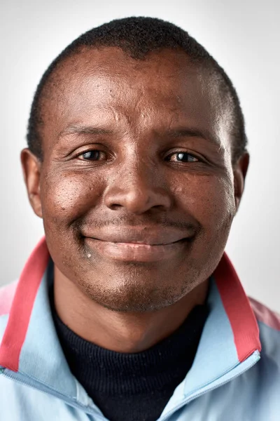 Real African man smiling — Stock Photo, Image