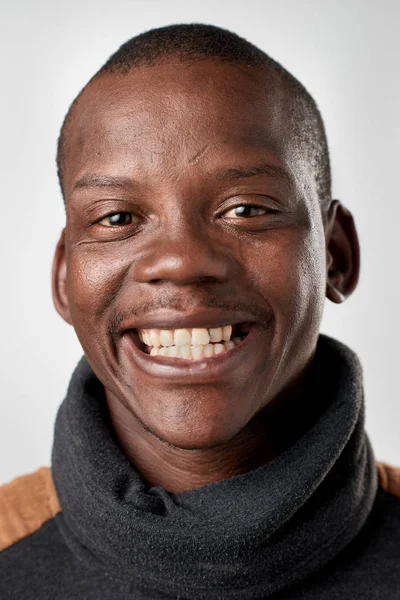 Real African man smiling — Stock Photo, Image