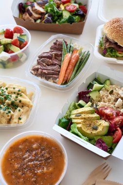 paket servisi olan restoran lezzetli yemek çeşitleri