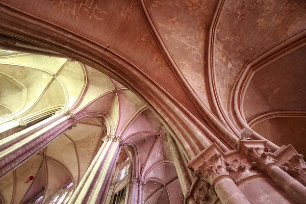 Arcos de la catedral Saint-Etienne de Bourges — Foto de Stock