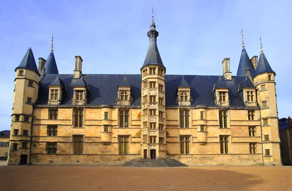 Palácio Ducal em Nevers — Fotografia de Stock