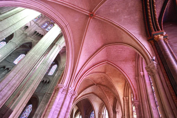Bóvedas ambulatorias de la catedral de Saint-Etienne de Bourges — Foto de Stock