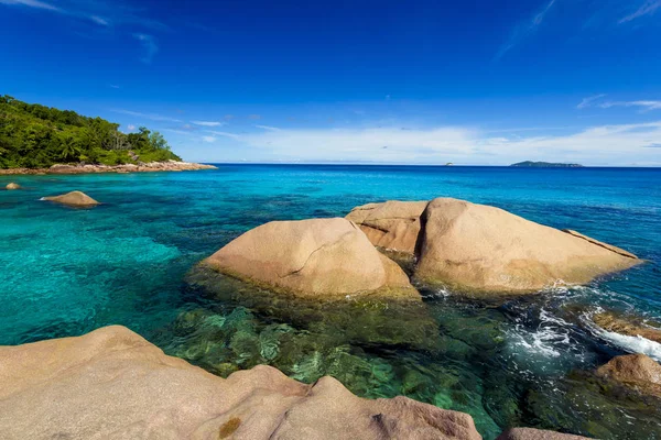 Vacker utsikt över Anze Lazio beach — Stockfoto