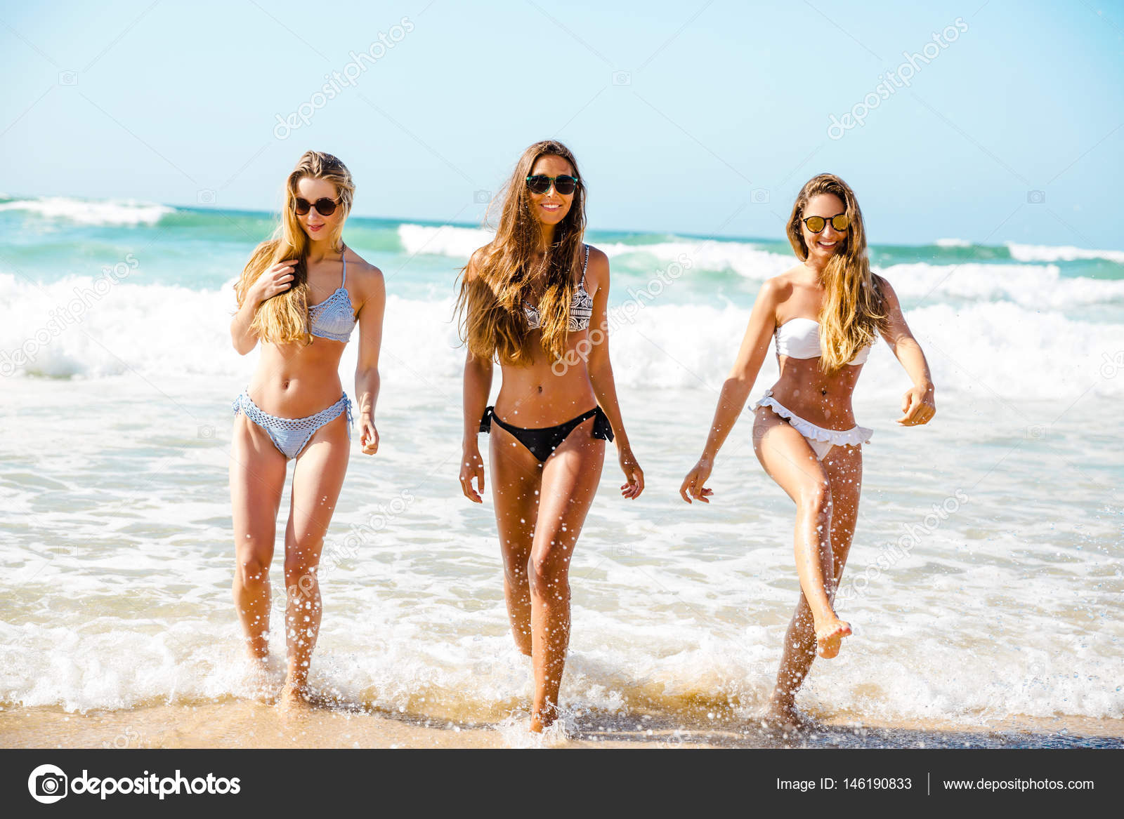 Beautiful Girls At The Beach Beautiful Girls At The Beach