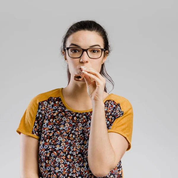 Frau feiert Geburtstag — Stockfoto