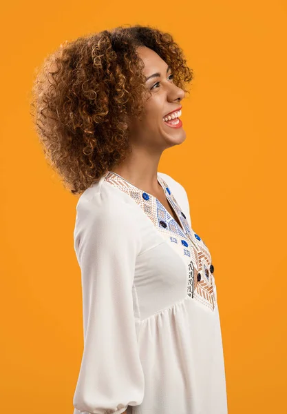 Bella donna afro-americana — Foto Stock