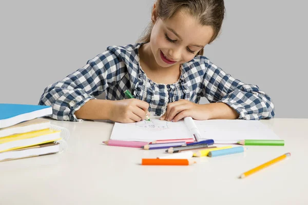 Liten flicka på skolan — Stockfoto