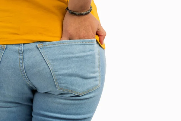 Vrouw in gele overhemd — Stockfoto