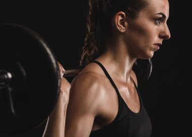 kadın ağırlık kaldırma egzersizleri