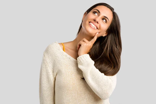 Düşünme Beasutiful kadın