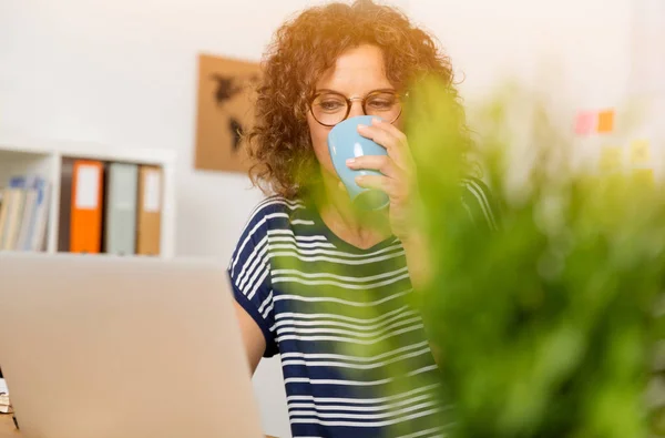 Pausa para café no trabalho — Fotografia de Stock