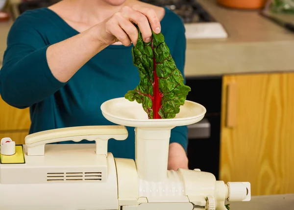 Woman Using Centrifuge Machine Prepare Detox Juice — Stock Photo, Image