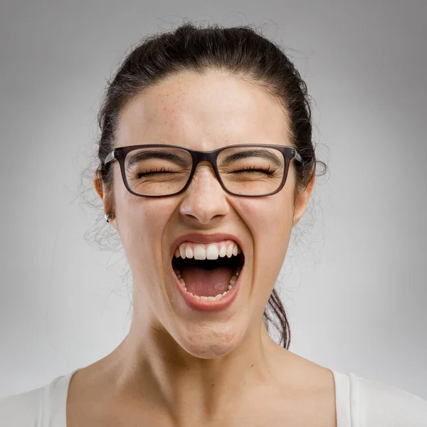 Woman yelling — Stock Photo, Image