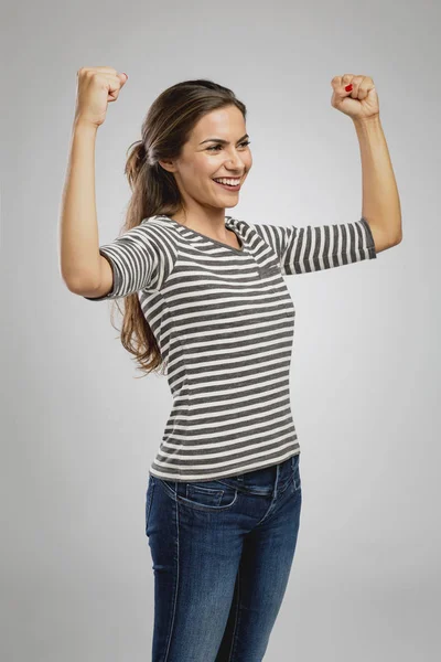 Πορτρέτο Της Επιτυχημένης Νεαρής Γυναίκας Σηκωμένα Χέρια — Φωτογραφία Αρχείου