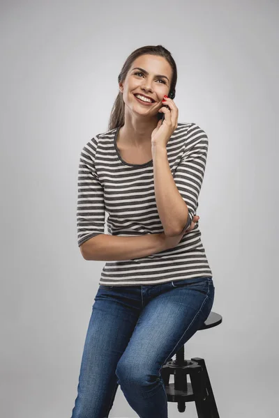 Beautiful Happy Young Woman Sitting Bench Making Phone Call — Stock Photo, Image