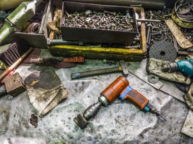 Eski metal tezgah arkası