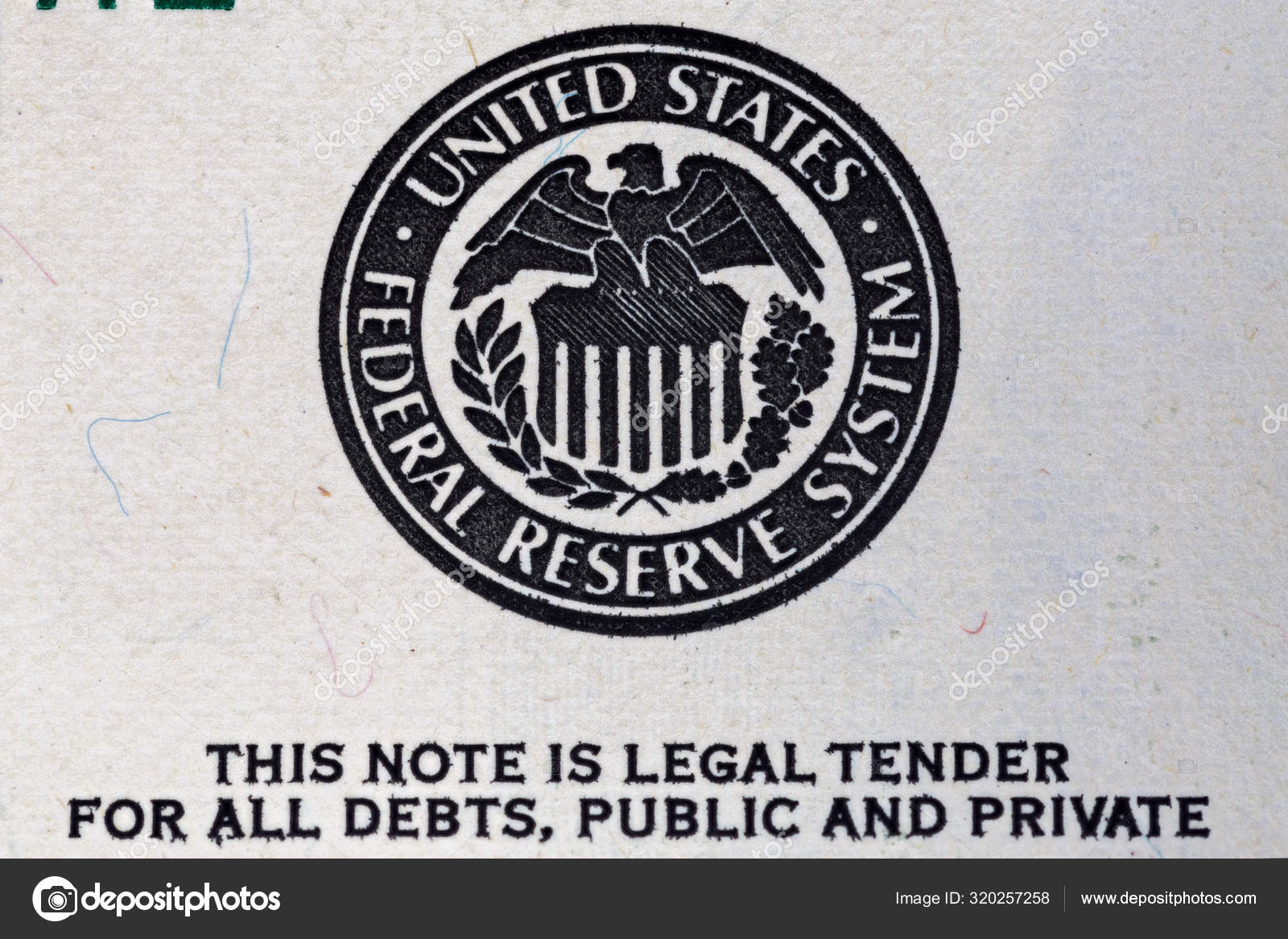2006年100美元钞票系列上美国联邦储备系统标志的特写—— 库存社论照片© lucky_pics #320257258
