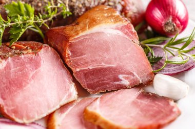 Tütsülenmiş domuz loin