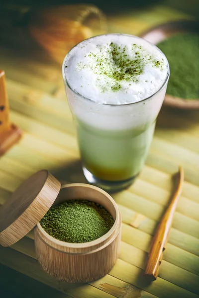 Té verde matcha latte Fotos De Stock Sin Royalties Gratis