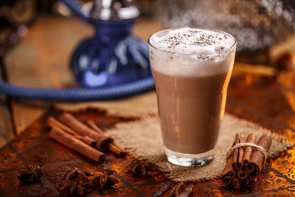 Chai latte quente — Fotografia de Stock