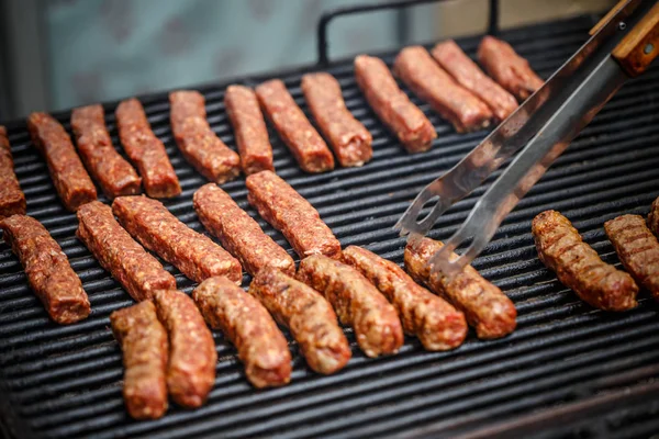 Rollos de carne de cerdo picada —  Fotos de Stock