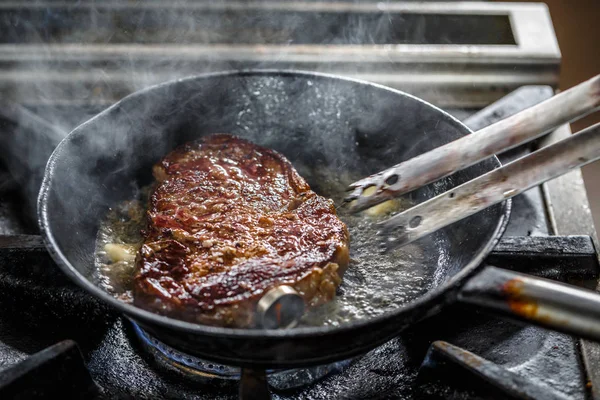 Kızarmış domuz eti biftek — Stok fotoğraf