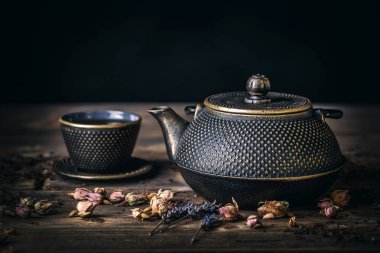 Geleneksel Japon bitkisel çay
