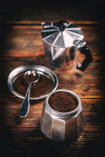 Alte Kaffeemaschine — Stockfoto