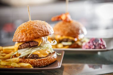 Taze lezzetli hamburger. 