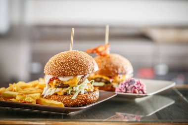 Sığır eti lezzetli Burger