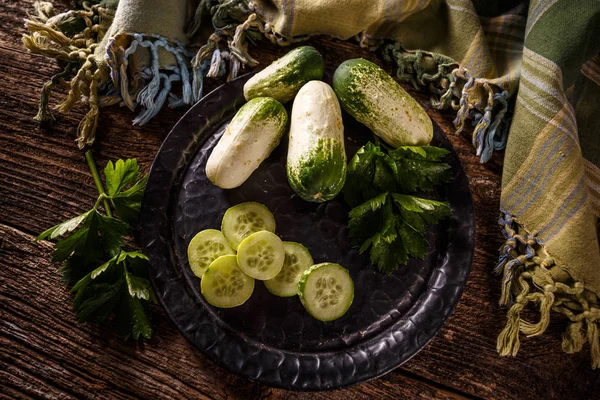 Organic cucumbers ready to eat — Stock Photo, Image