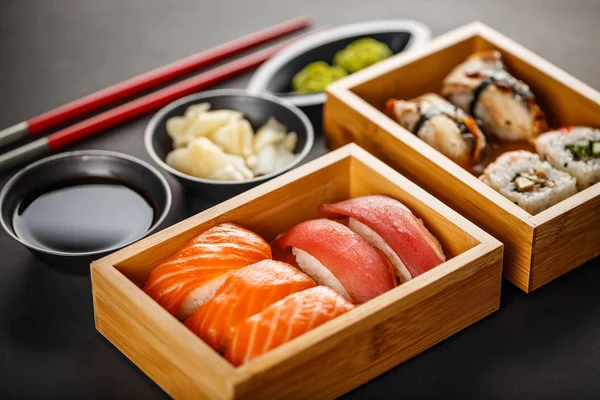 Sushi set sushi rohlíky — Stock fotografie